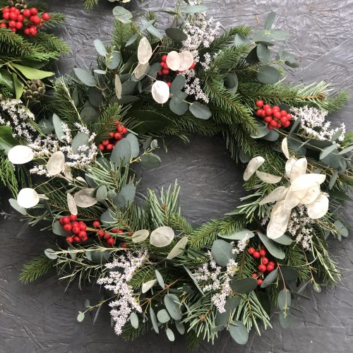 Red berry wreath kit